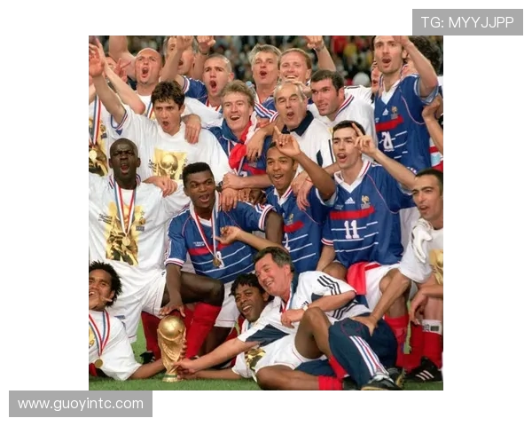 1998年世界杯法国队夺冠历程与阵容表现回顾