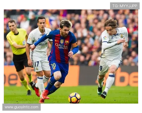 多特争冠稳定性不足问题在近期关键战中逐步显现,对赛季走势形成制约 多特争冠稳定性不足问题在近期关键战中逐步显现,对赛季走势形成制约