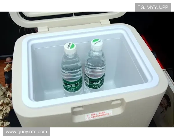 仲满家的冰箱里塞满了能量胶，连饮料都按秒表时间冰镇