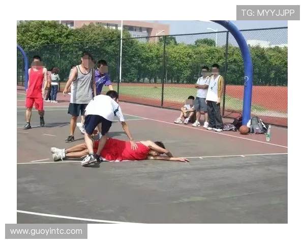比赛中遇到双方犯规怎么判？篮球规则条款深度解析